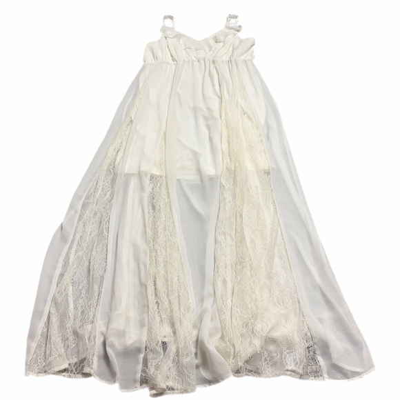 torrid Dresses & Skirts - Torrid Chiffon & Lace Panel Romantic Maxi Dress 1X (Ivory/White) Size 1X (1)